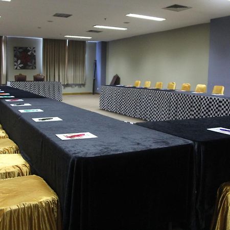 Nam Center Hotel Kemayoran Джакарта Екстер'єр фото