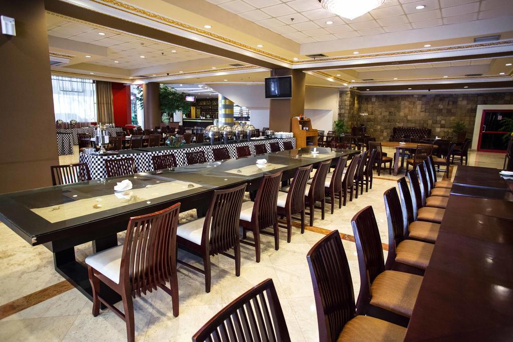 Nam Center Hotel Kemayoran Джакарта Екстер'єр фото