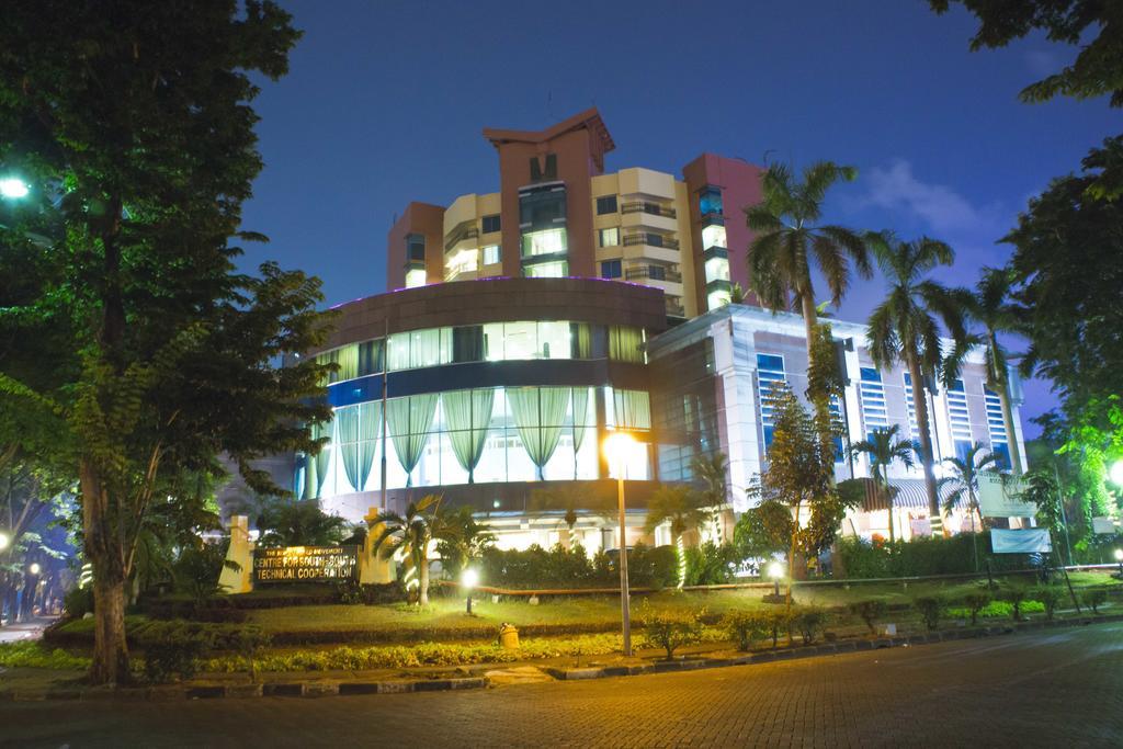 Nam Center Hotel Kemayoran Джакарта Екстер'єр фото